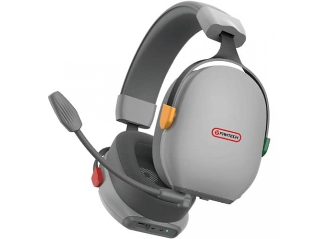 Auriculares Fantech WHG06 Carbon Pro: Sonido 7.1 virtual, conexi&oacute;n inal&aacute;mbrica de baja latencia y dise&ntilde;o Super Maxfit. &iexcl;Domina el juego con audio de &eacute;lite!