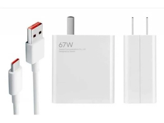 Cargador Xiaomi original de 67W con puerto USB-A y cable USB-A a Tipo C de 6A incluido. Para Mi Turbo Charge. Avlis Uruguay.