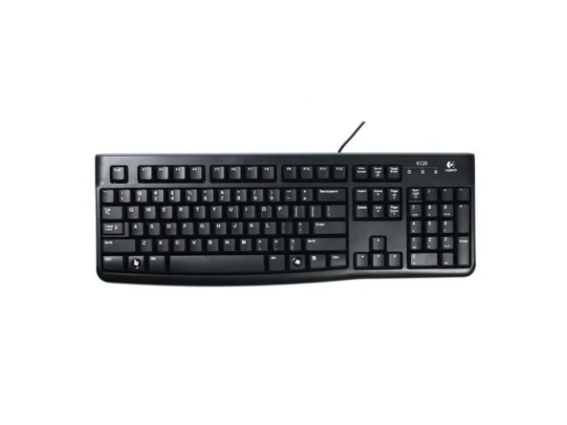Conector USB del teclado Logitech K120, para una f&aacute;cil conexi&oacute;n Plug & Play.