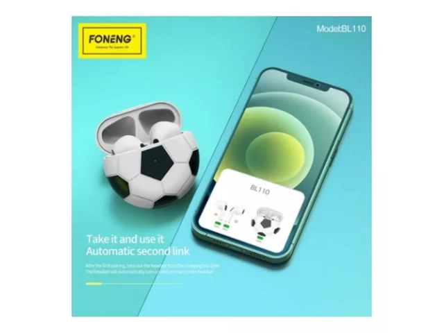 Auriculares Foneng BL110 colocados sobre una superficie con temática deportiva.