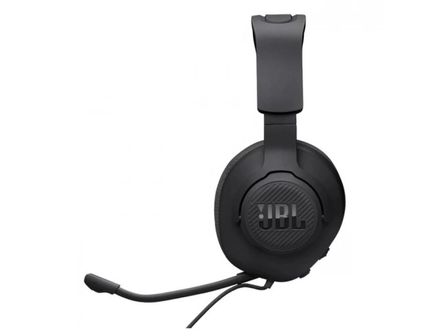 Jugador disfrutando de una partida con los auriculares gamer JBL Quantum 100 M2 negros, experiencia inmersiva
