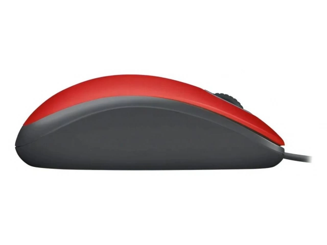 Concepto de trabajo silencioso y concentrado con el mouse con cable Logitech M110 Silent Rojo.
