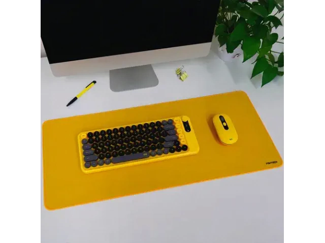 Mousepad Fantech MP70 Yellow de 70x30cm. Superficie de alta velocidad, bordes reforzados y base antideslizante. 